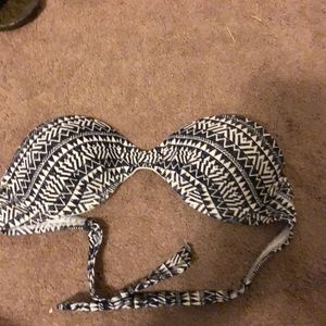 Strapless swimsuit top